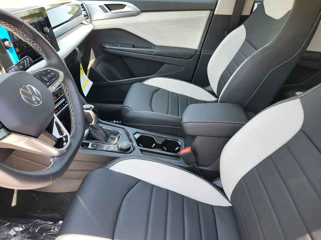 New 2026 Pure White Volkswagen 1.5T SEL image 22