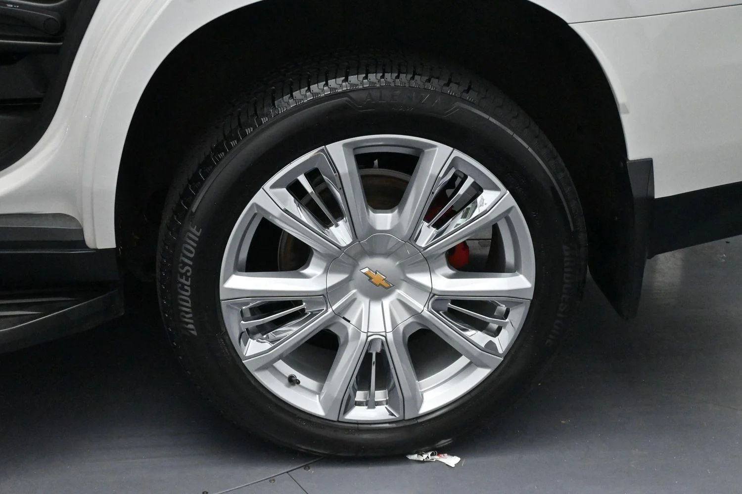 Used 2023 Iridescent Pearl Tricoat Chevrolet Premier image 42
