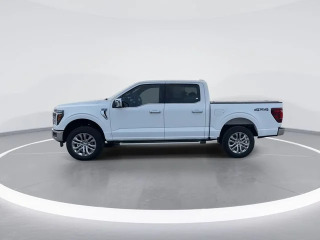 Used 2025 White Ford Lariat image 8