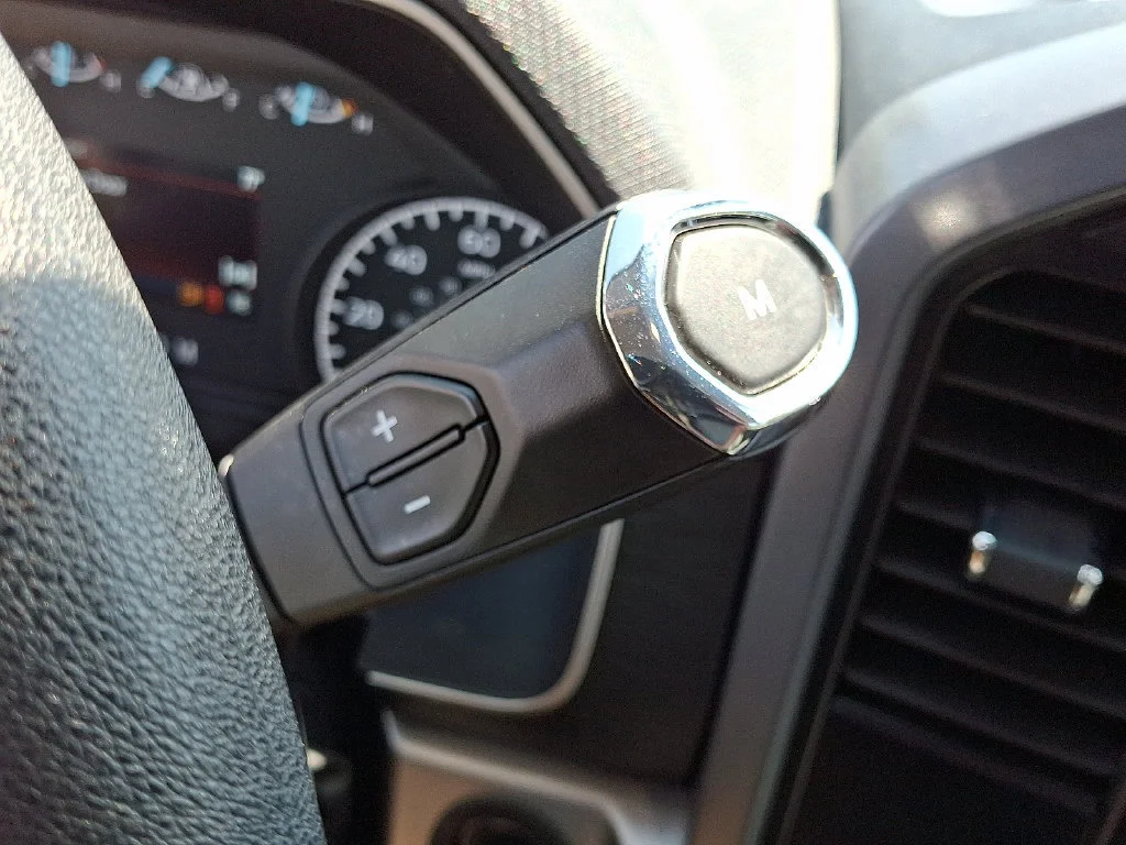 Used 2023 Silver Ford XLT image 23