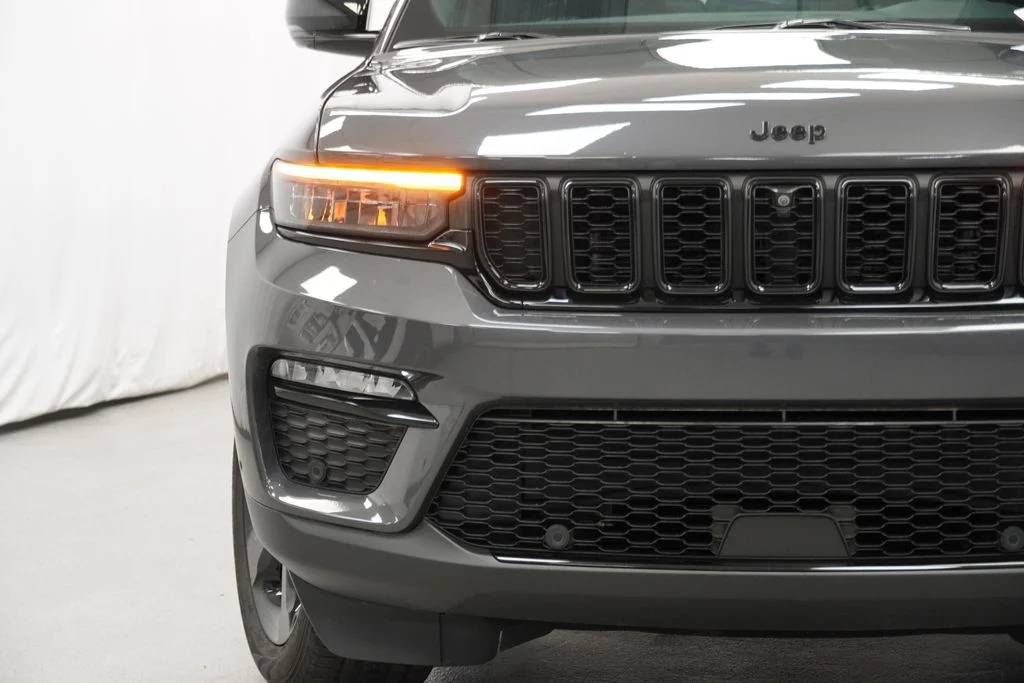 Certified Used 2024 Gray Jeep Limited image 7