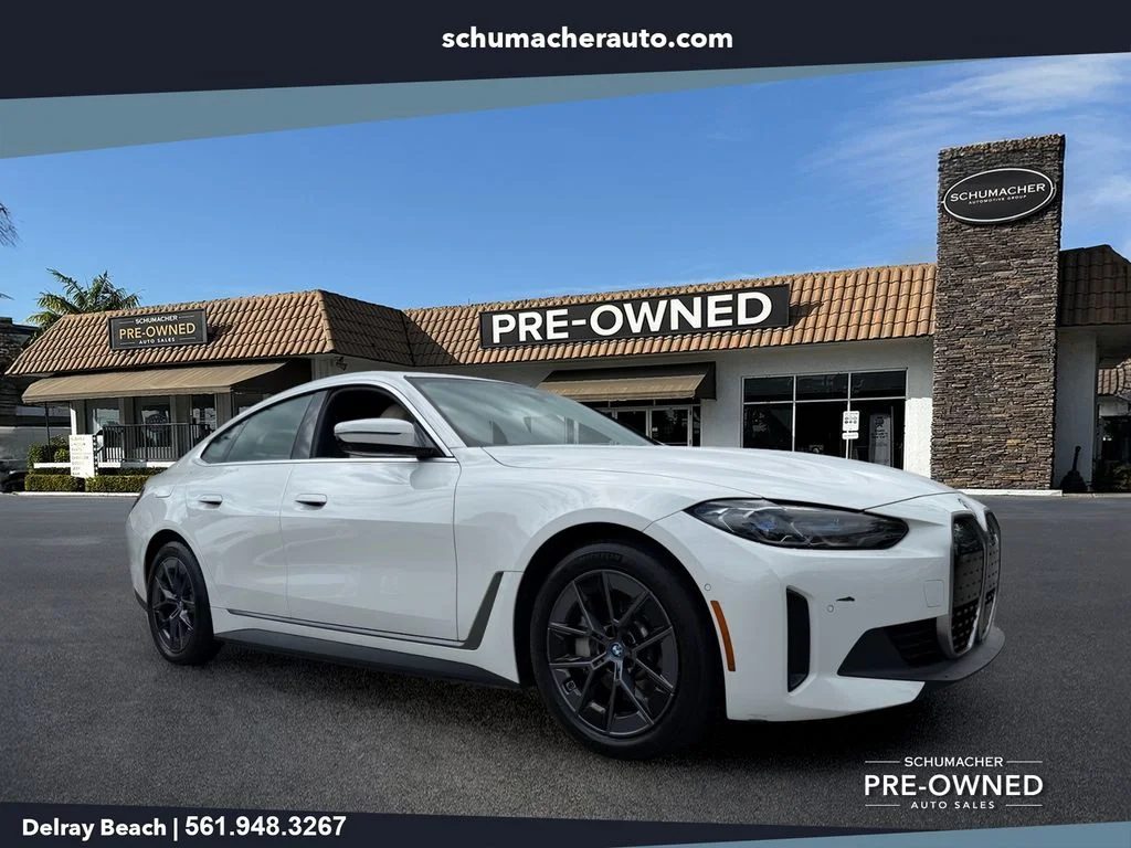 2022 BMW i4 eDrive40's photo