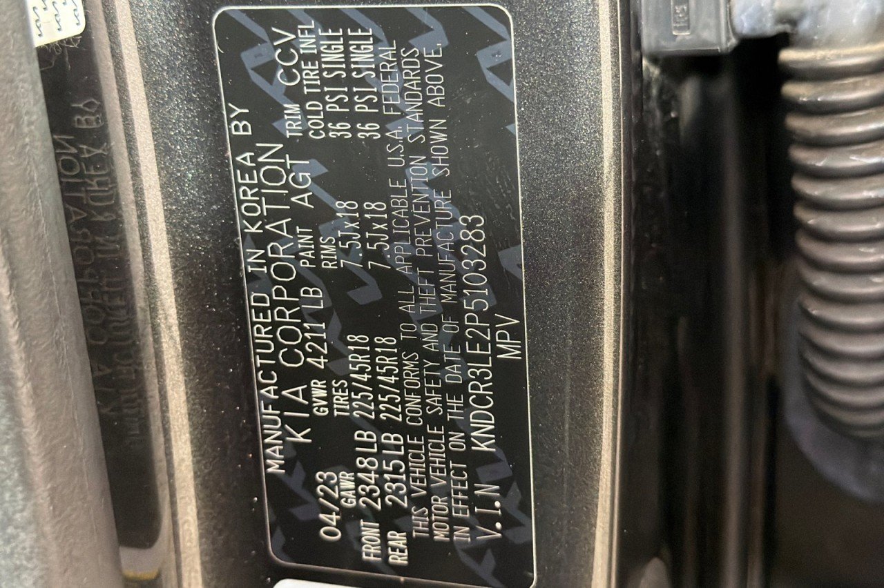 Used 2023  Kia EX Touring image 26