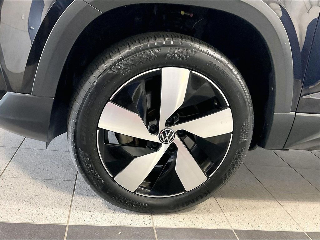 Used 2024 Black Volkswagen 1.5T S image 7