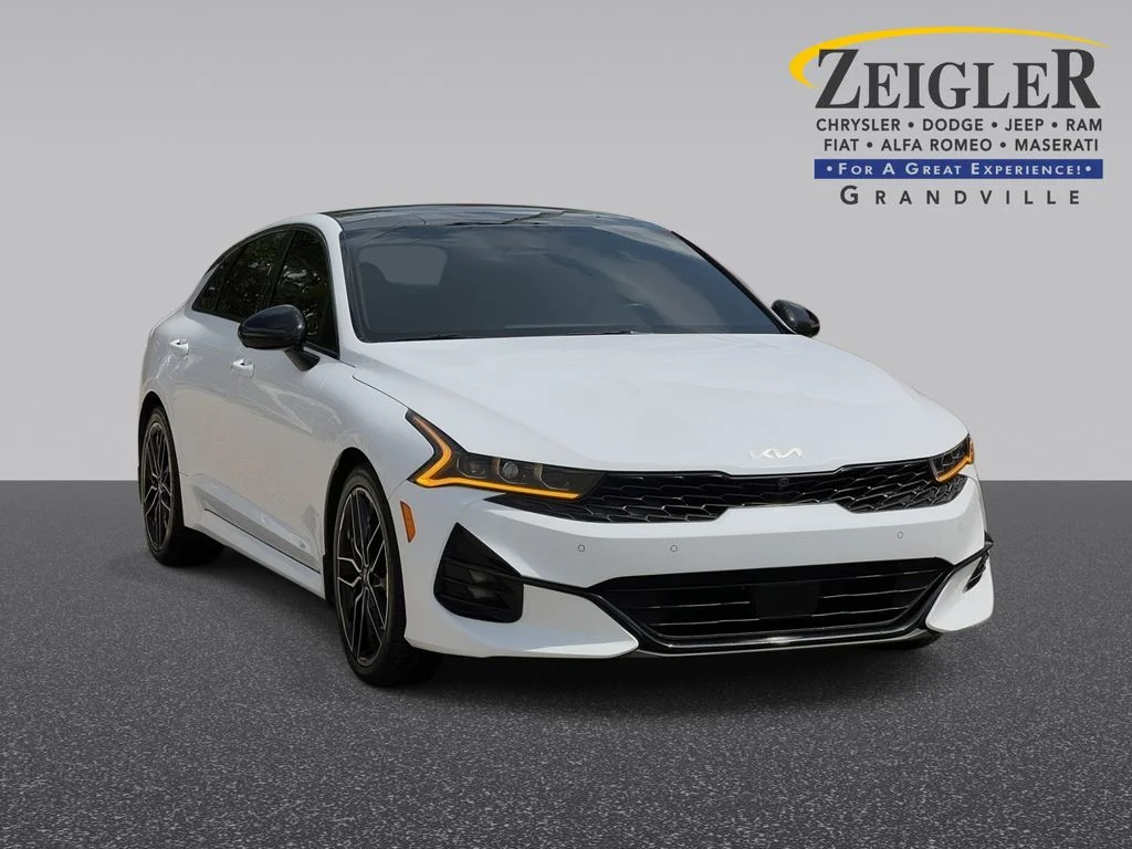 Used 2023 White Kia GT image 1