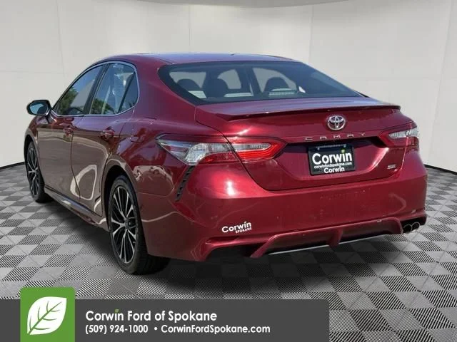 Used 2018 Ruby Flare Pearl Toyota SE image 15