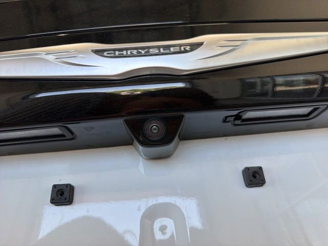 Used 2023 White Chrysler LX image 7