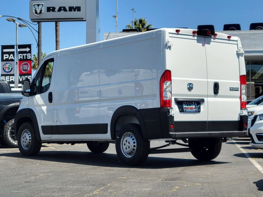 2026 Ram ProMaster Cargo Van photo 2