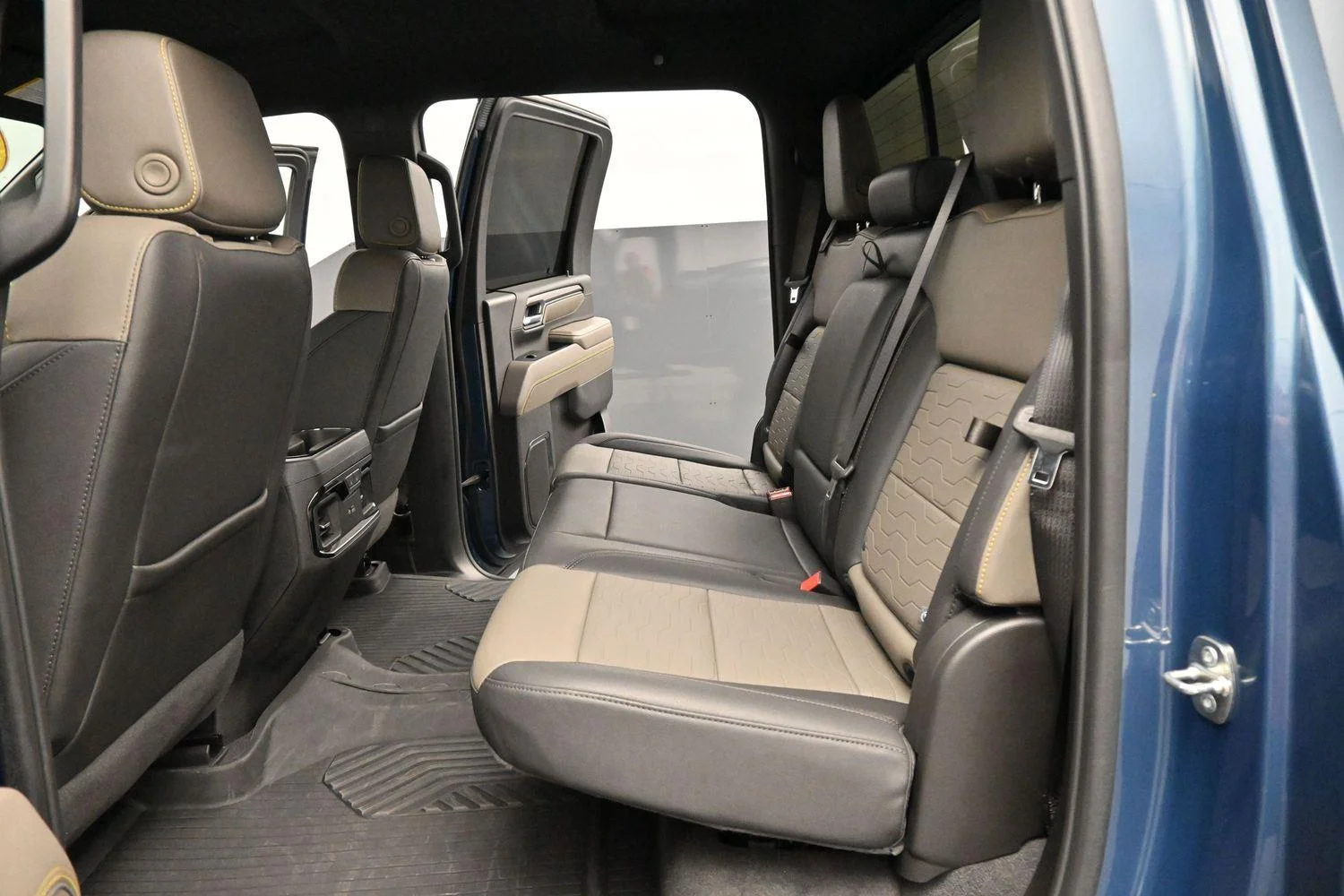 Used 2024 Lakeshore Blue Metallic Chevrolet ZR2 image 27