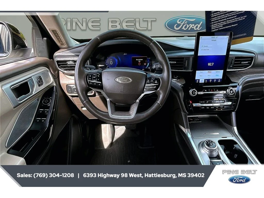 Used 2022 Star White Metallic Tri-Coat Ford Platinum image 5