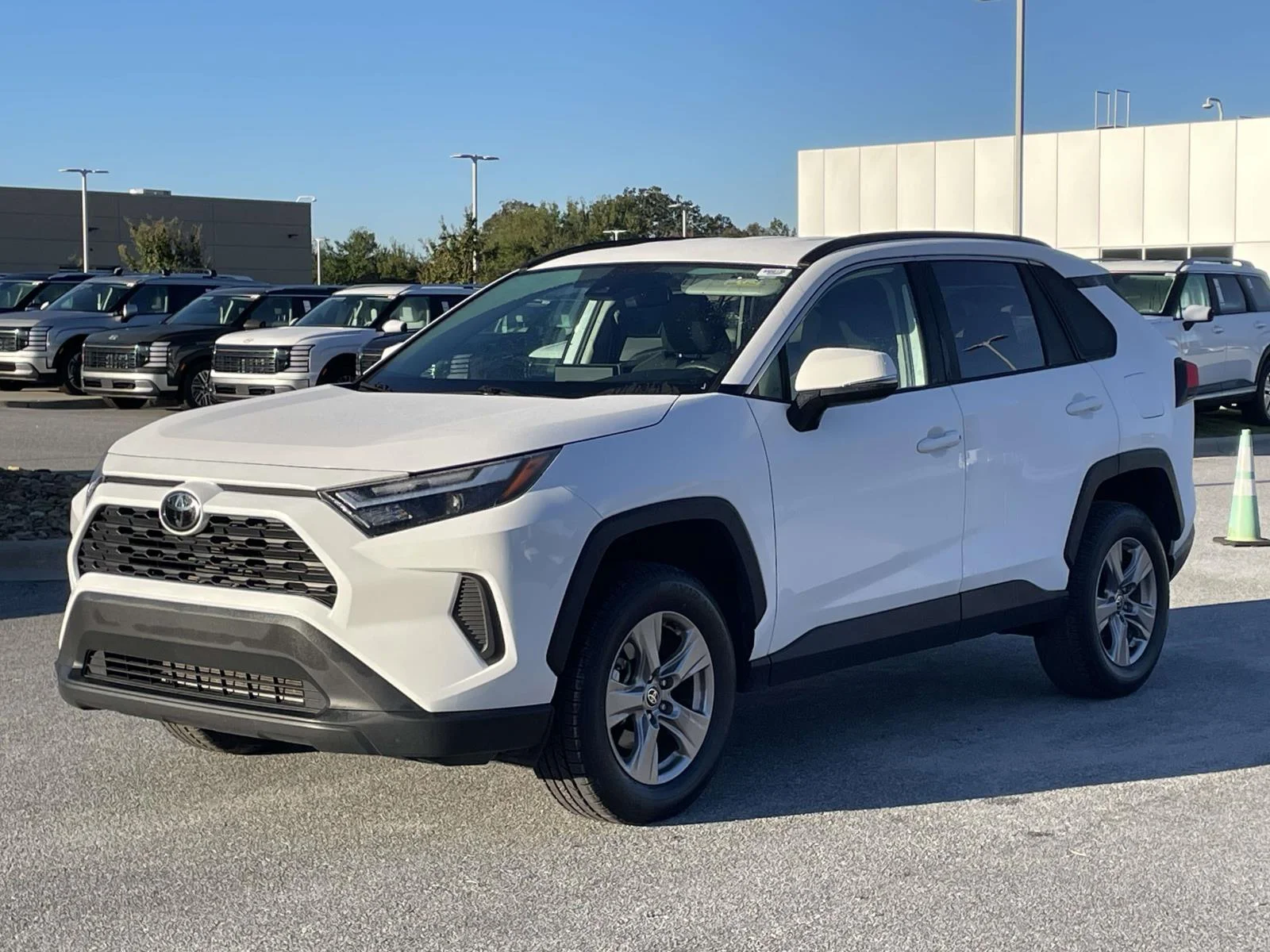Used 2025 Ice Cap Toyota XLE image 24