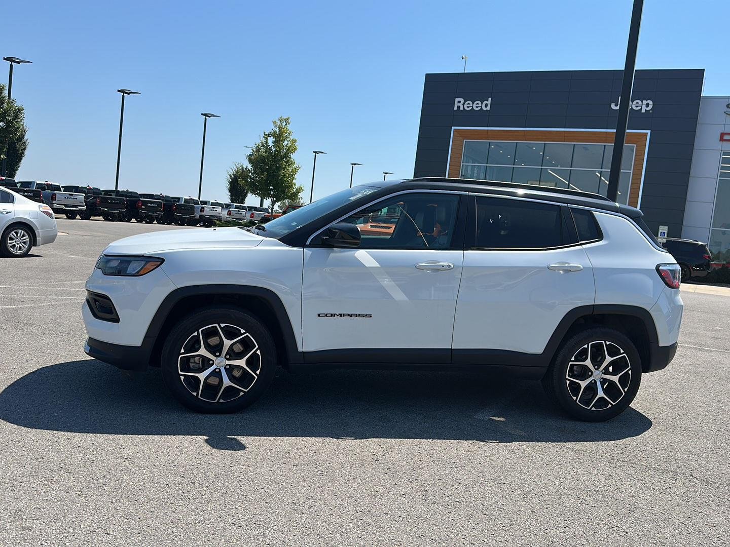 Used 2024 Jeep Compass Limited with VIN 3C4NJDCN1RT125560 for sale in Kansas City