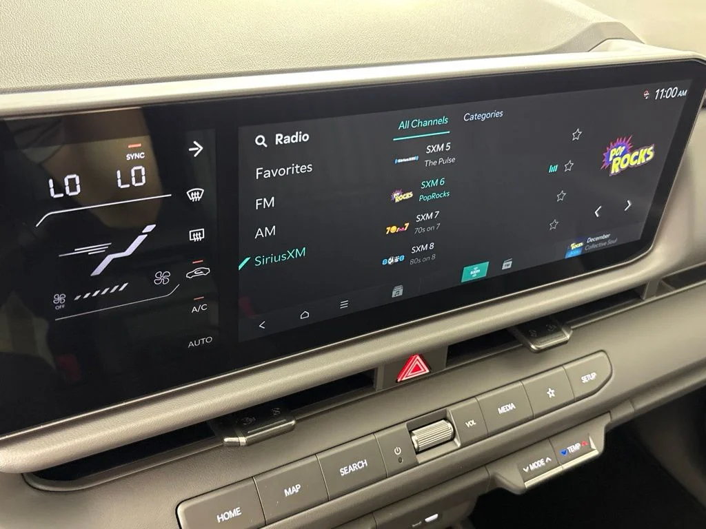 New 2027 Terrain Brown Kia X-Line S image 33