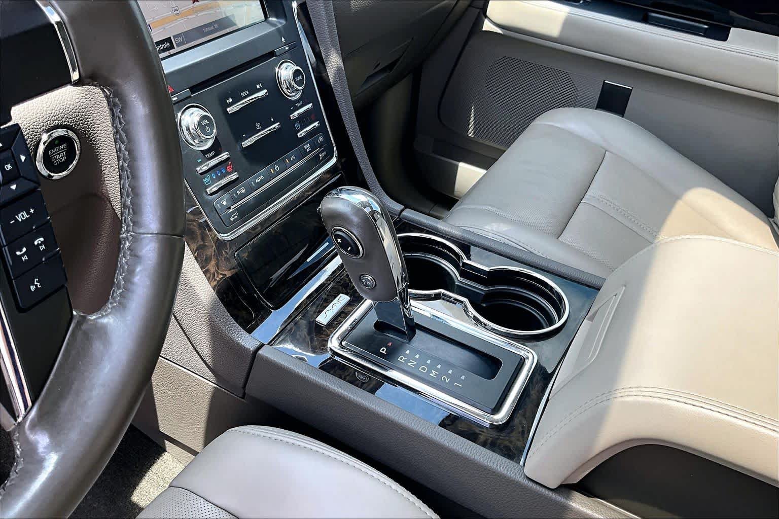 Used 2017 Midnight Sapphire Blue Metallic Lincoln Select image 15