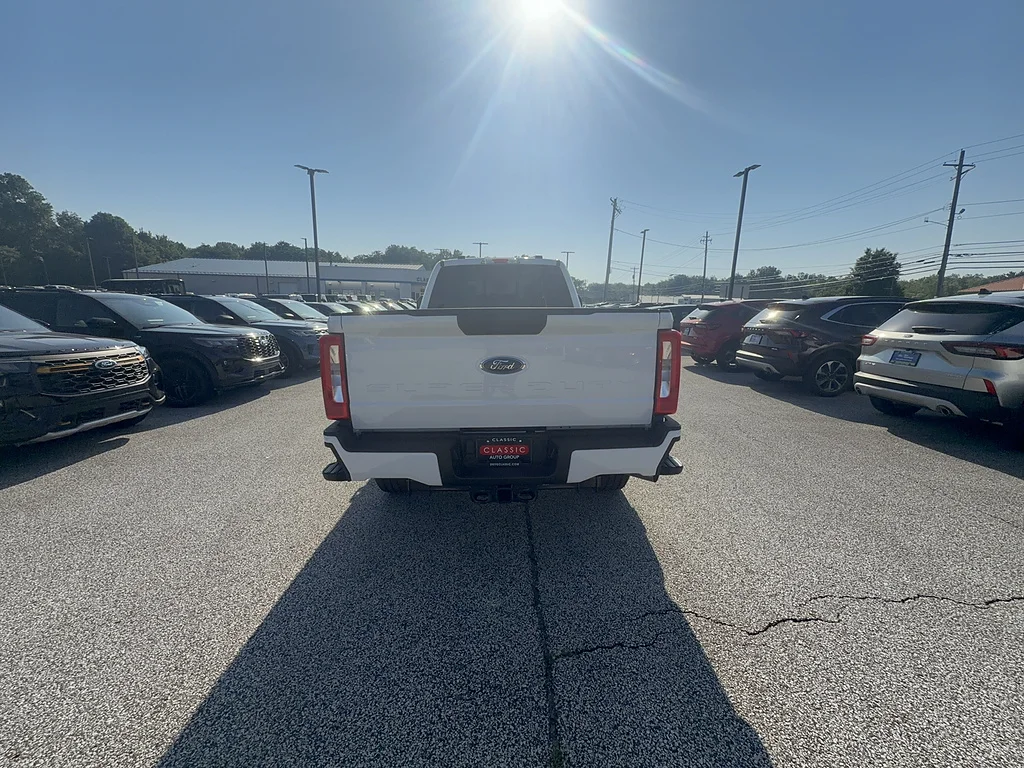 New 2026 Oxford White Ford XL image 5