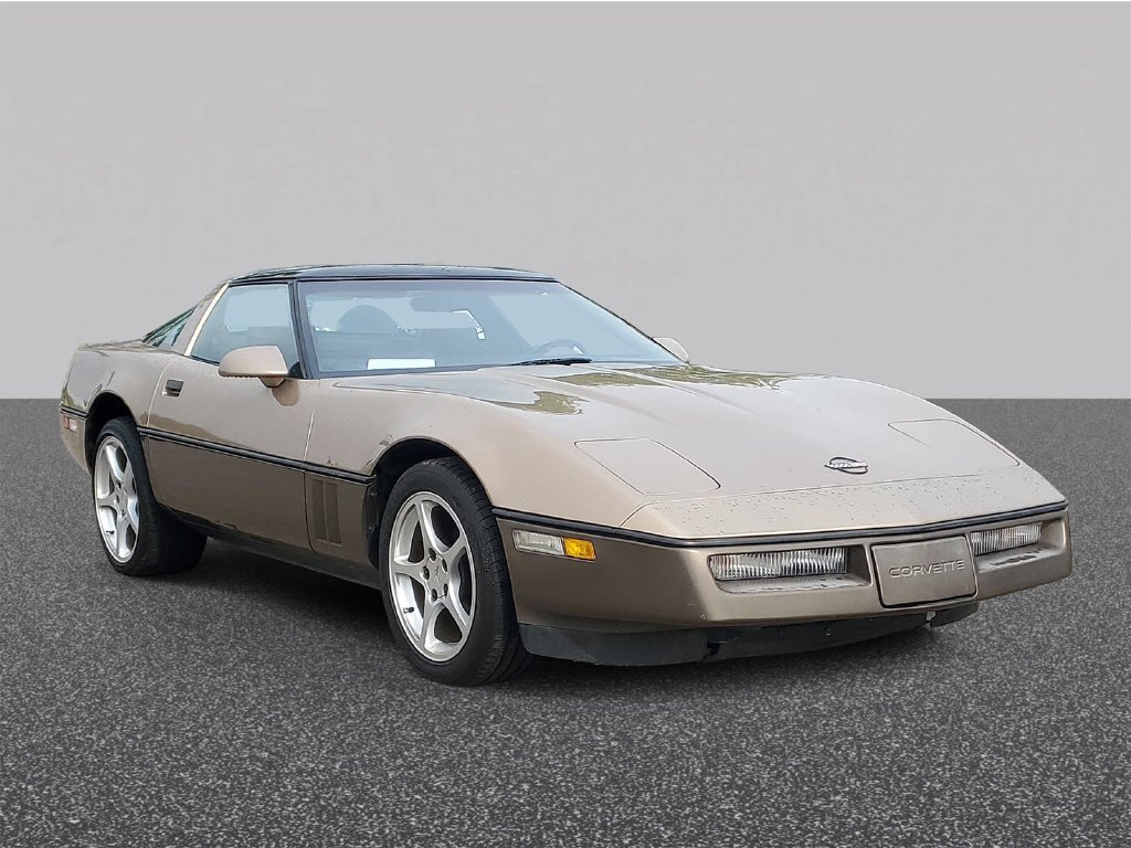 Used 1985  Chevrolet Base image 4