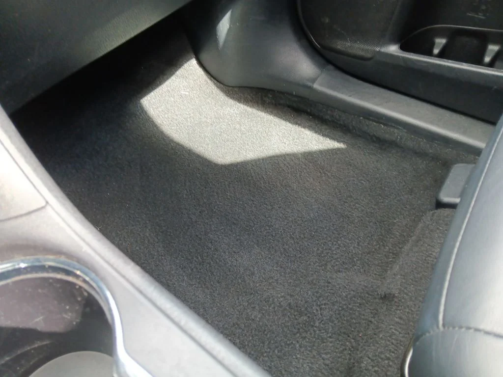 Used 2015 Attitude Black Metallic Toyota XLE V6 image 26