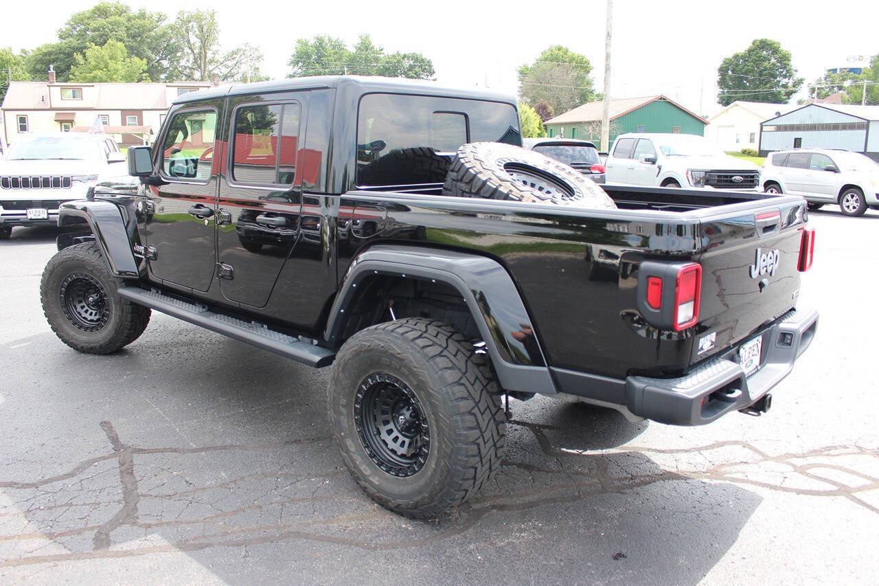 Used 2021 Black Clear Coat Jeep Overland 4x4 4dr Crew Cab 5.0 ft. SB image 2