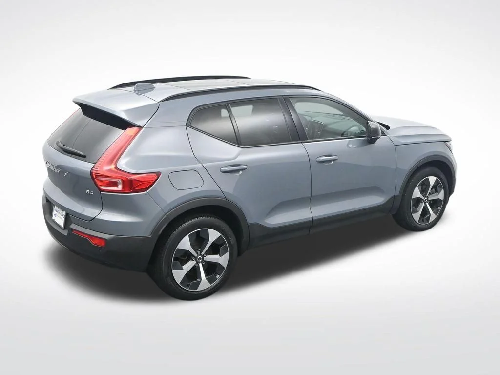 Certified Used 2023 Blue Volvo Ultimate image 33