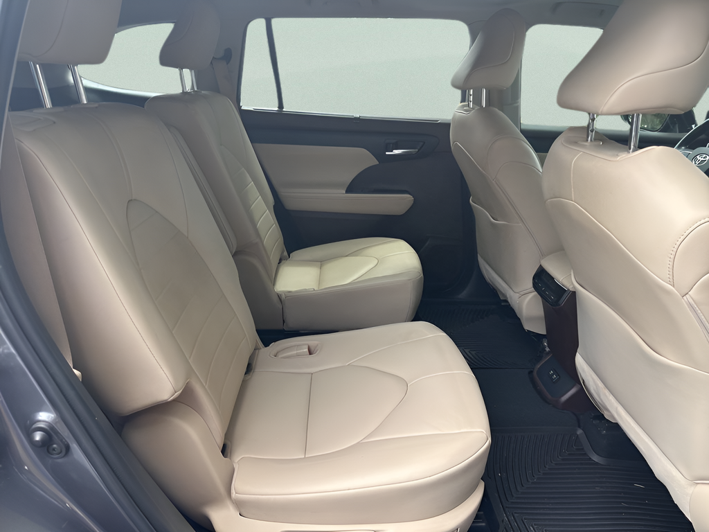 Used 2020 Gray Toyota XLE image 38