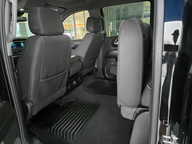 Used 2025 Black Chevrolet LT image 11