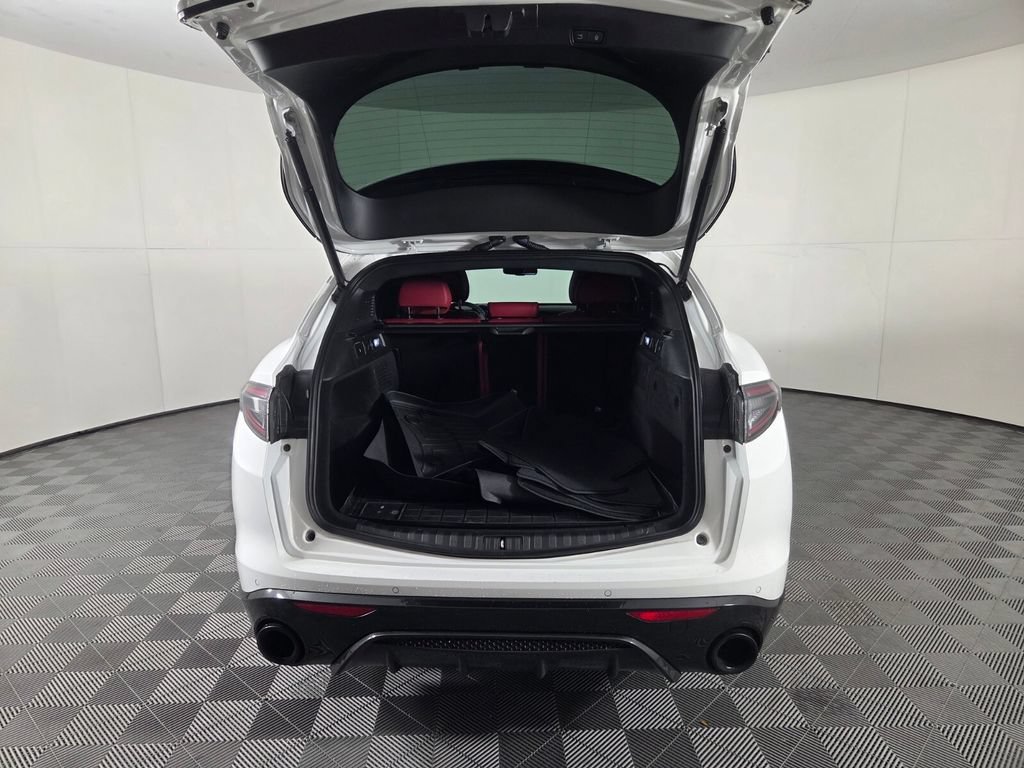 Used 2024 Milano White Alfa Romeo Veloce image 27