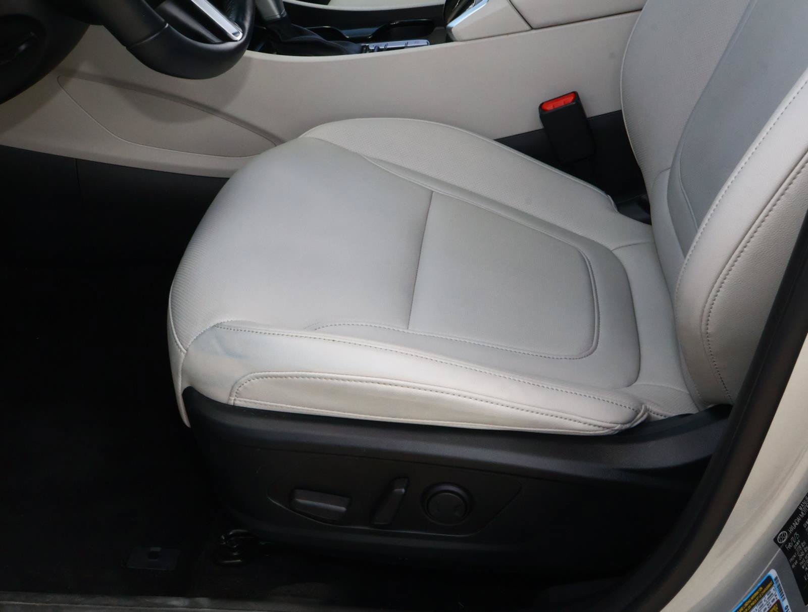 2025 Hyundai Tucson SEL Convenience - Photo 14