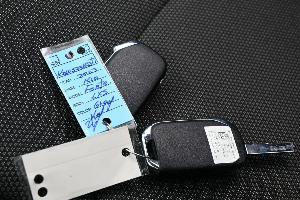Used 2023 Gravity Gray Kia LXS image 25