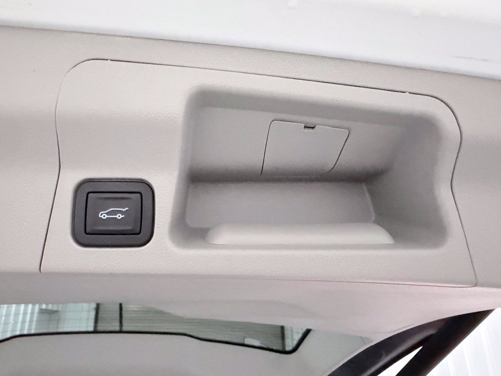 Used 2019 White GMC SLT-1 image 38