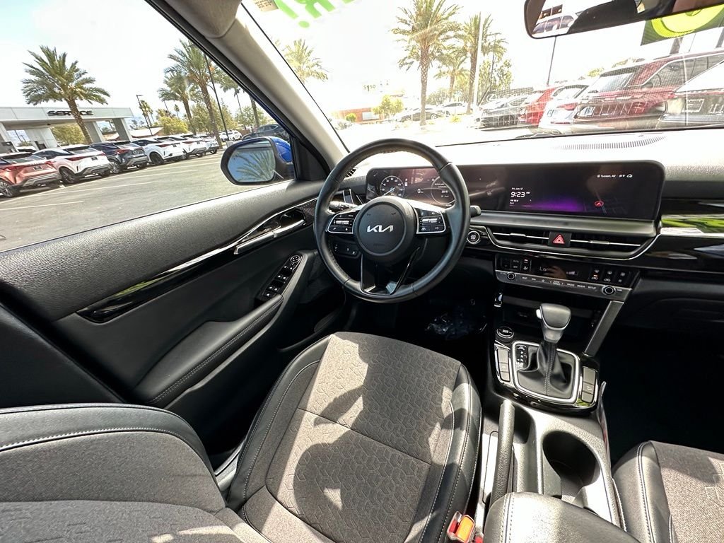 Used 2024 Blue Kia S image 14