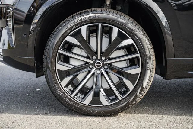 2026 Volvo XC90 Ultra - Photo 17