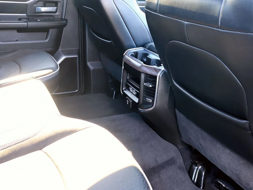 2025 RAM Ram 3500 Pickup Laramie - Photo 24