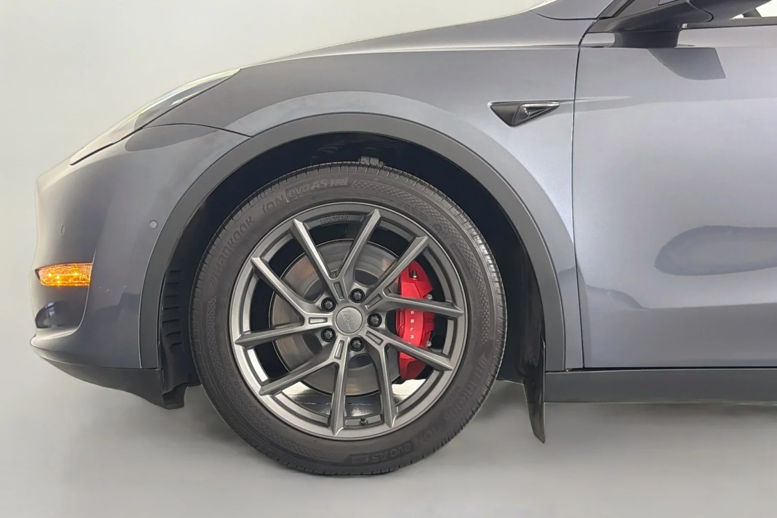 Used 2022 GRAY Tesla Performance image 9