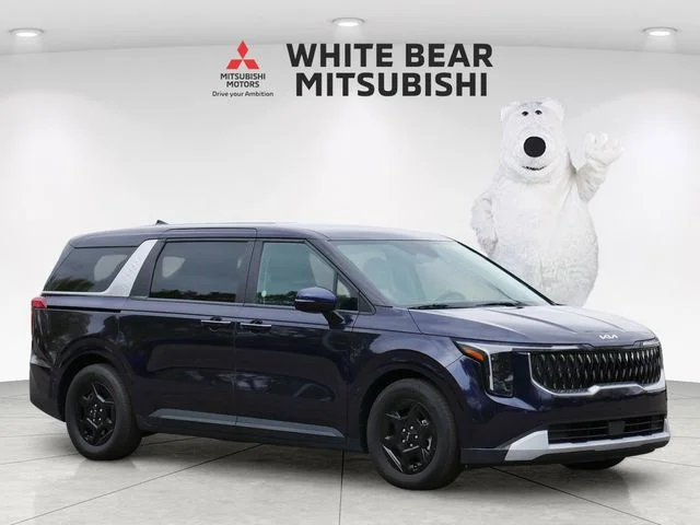 2025 Kia Sedona LXS's photo