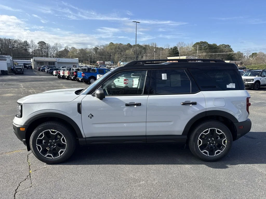 New 2026 White Ford Outer Banks image 4