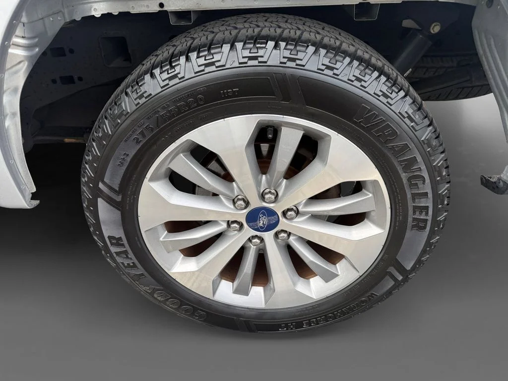 Used 2018 Silver Ford XL image 8