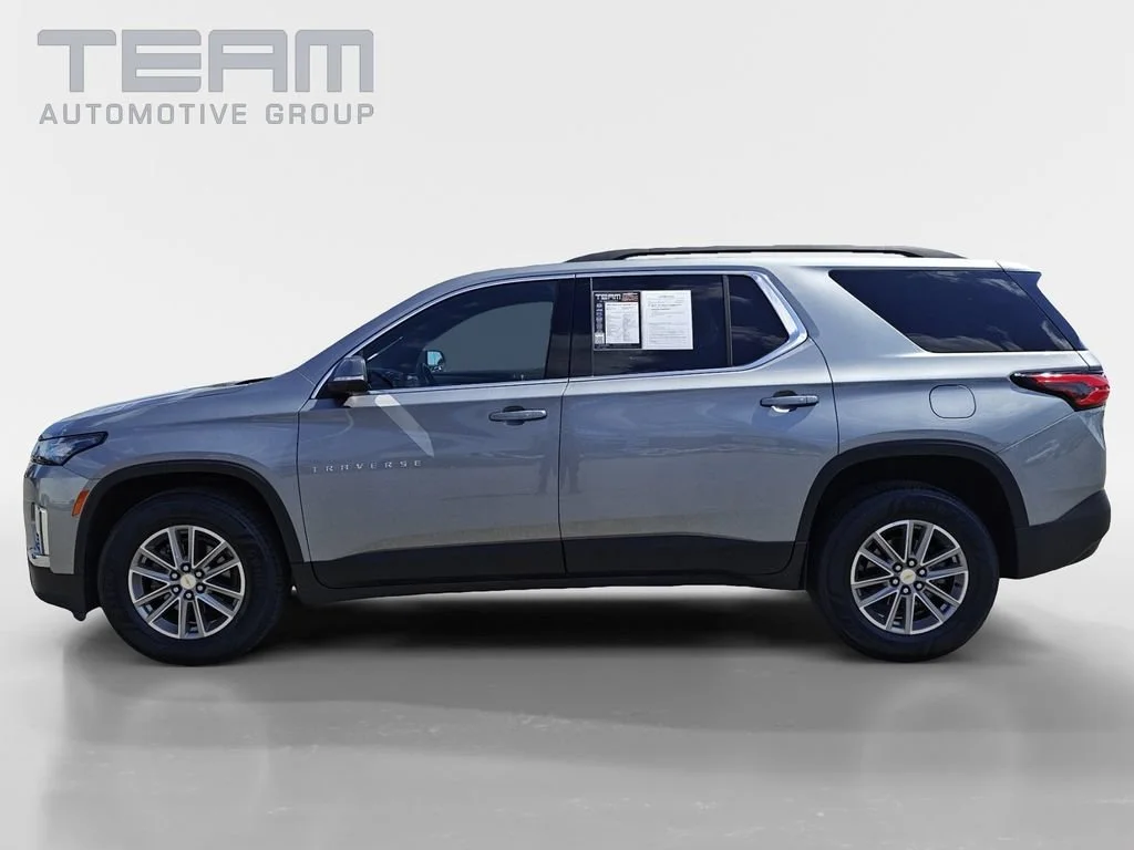 Used 2023 STERLING GRAY METALLIC Chevrolet LT Cloth image 4