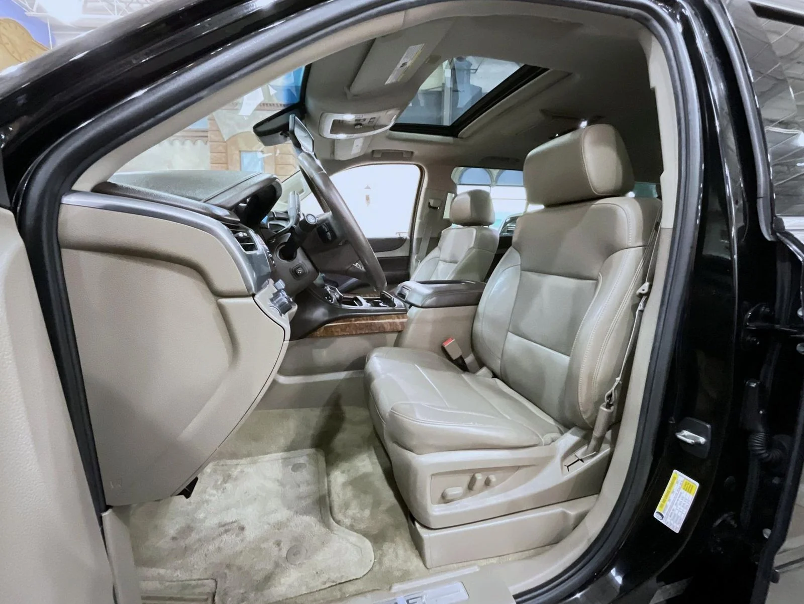 Used 2015 Black Chevrolet LTZ image 10