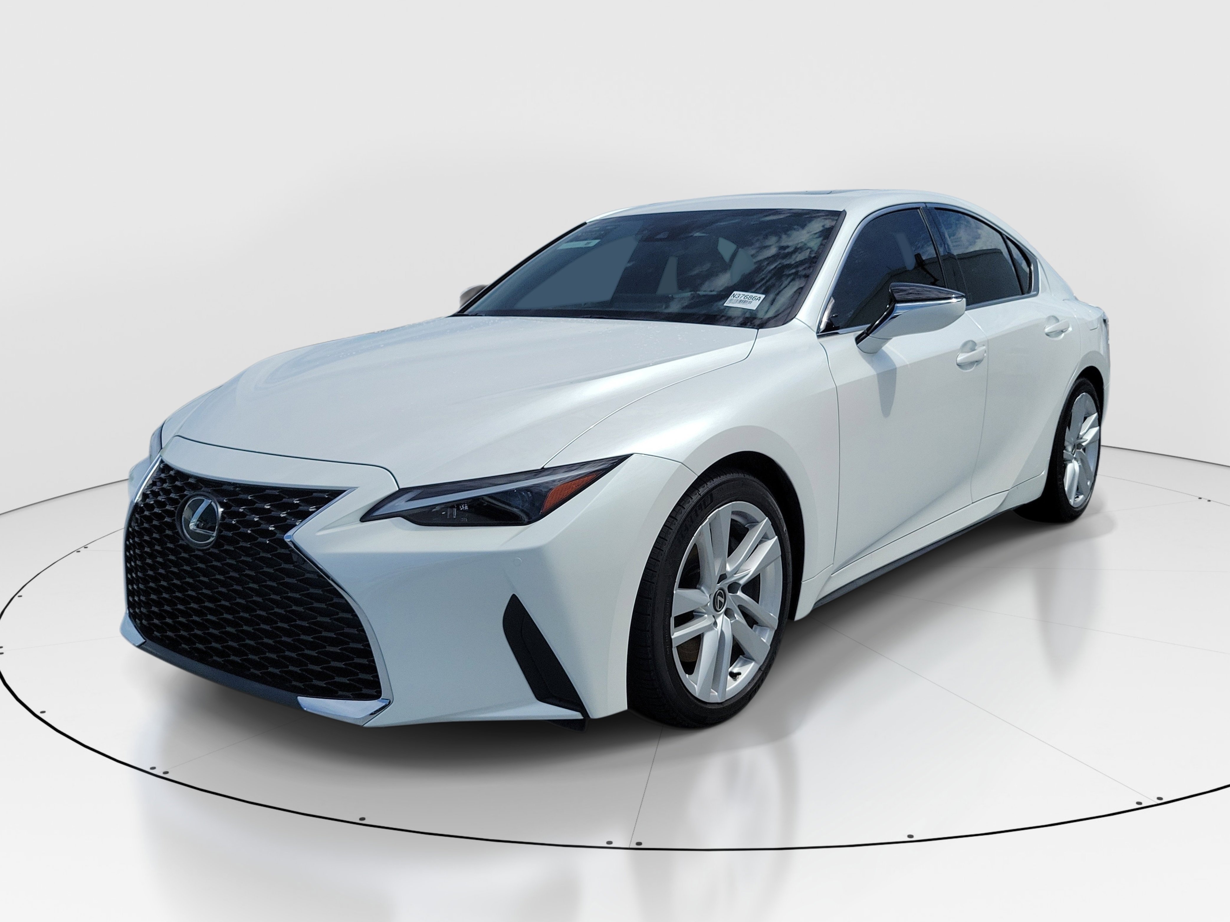 Used 2024 White Pearl Lexus 300 image 3