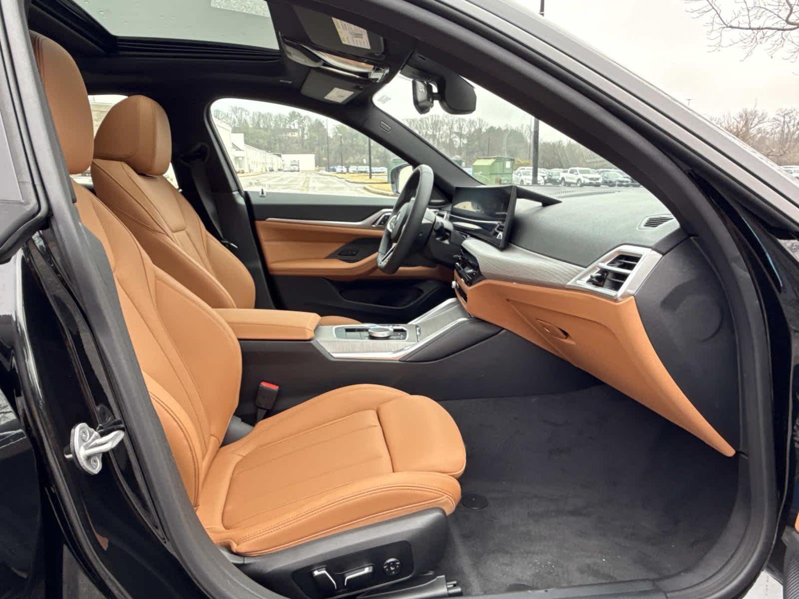 New 2026 Black Sapphire Metallic BMW xDrive40 image 16