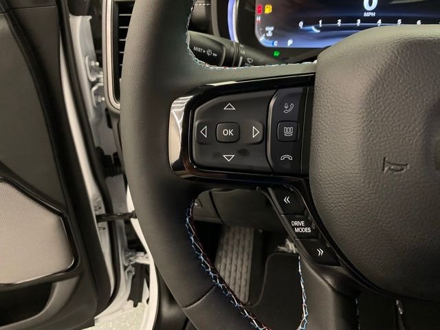 New 2026 Bright White Clear-Coat Exterior Paint RAM Laramie image 12