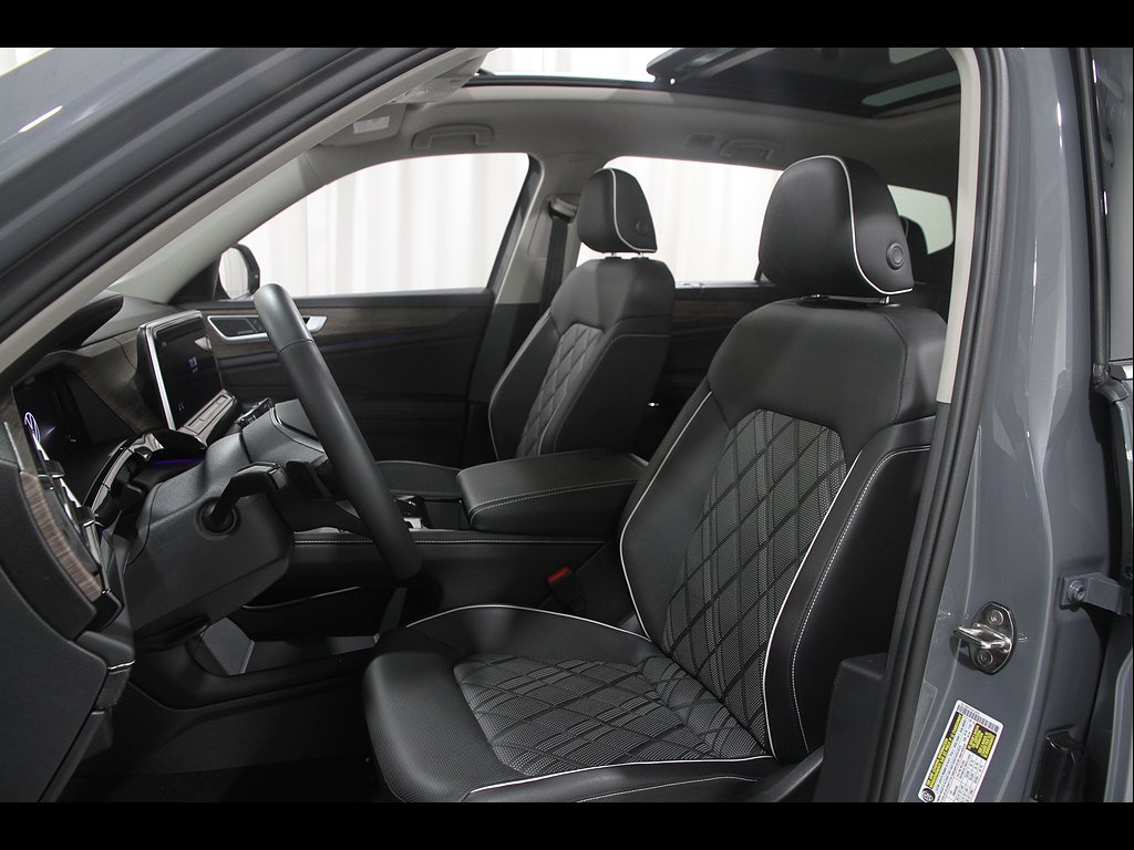Certified Used 2026 Pure Gray Volkswagen SEL Premium R-Line 4Motion image 5