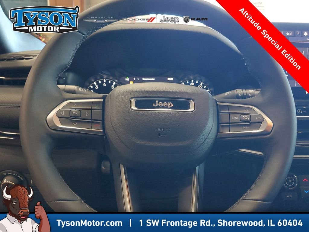 New 2026 Bright White Clear-Coat Exterior Paint Jeep Latitude image 19