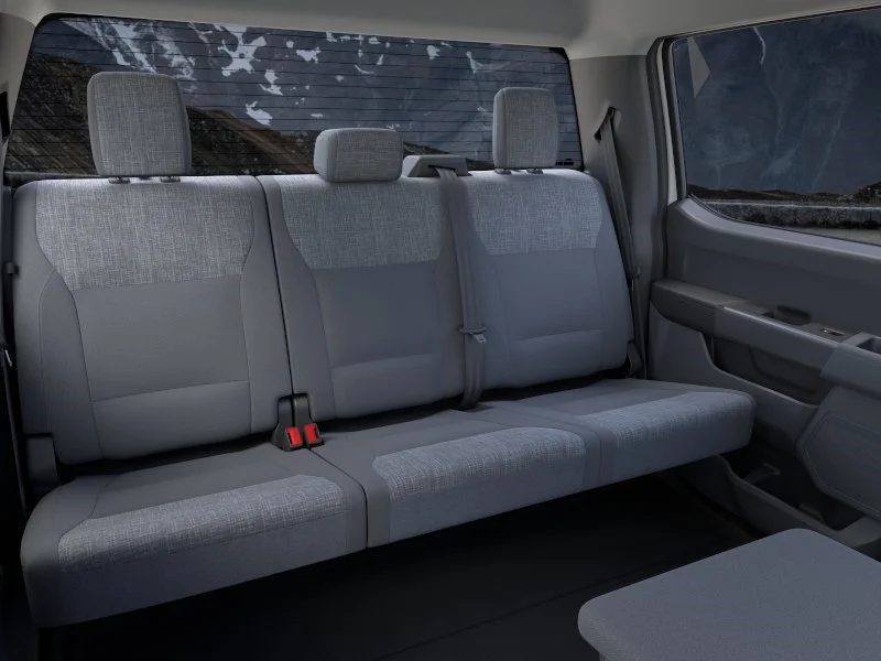 New 2026 Oxford White Ford XLT image 11