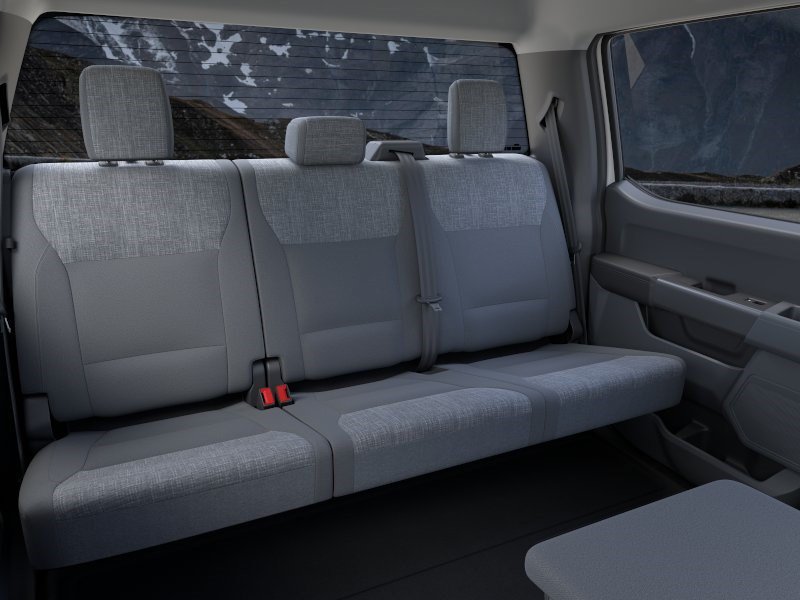 New 2026 Oxford White Ford XLT image 11