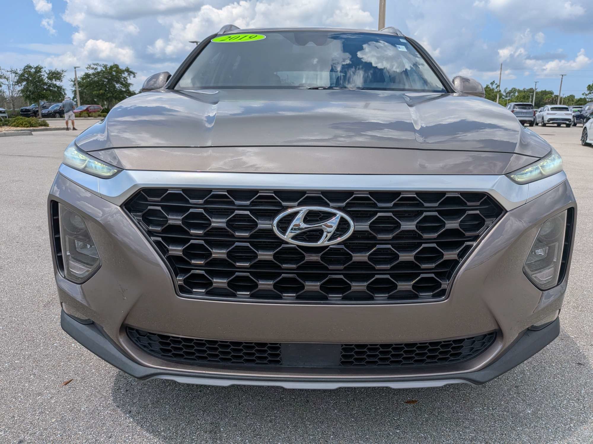 Used 2019 Earthy Bronze Hyundai SEL Plus image 3