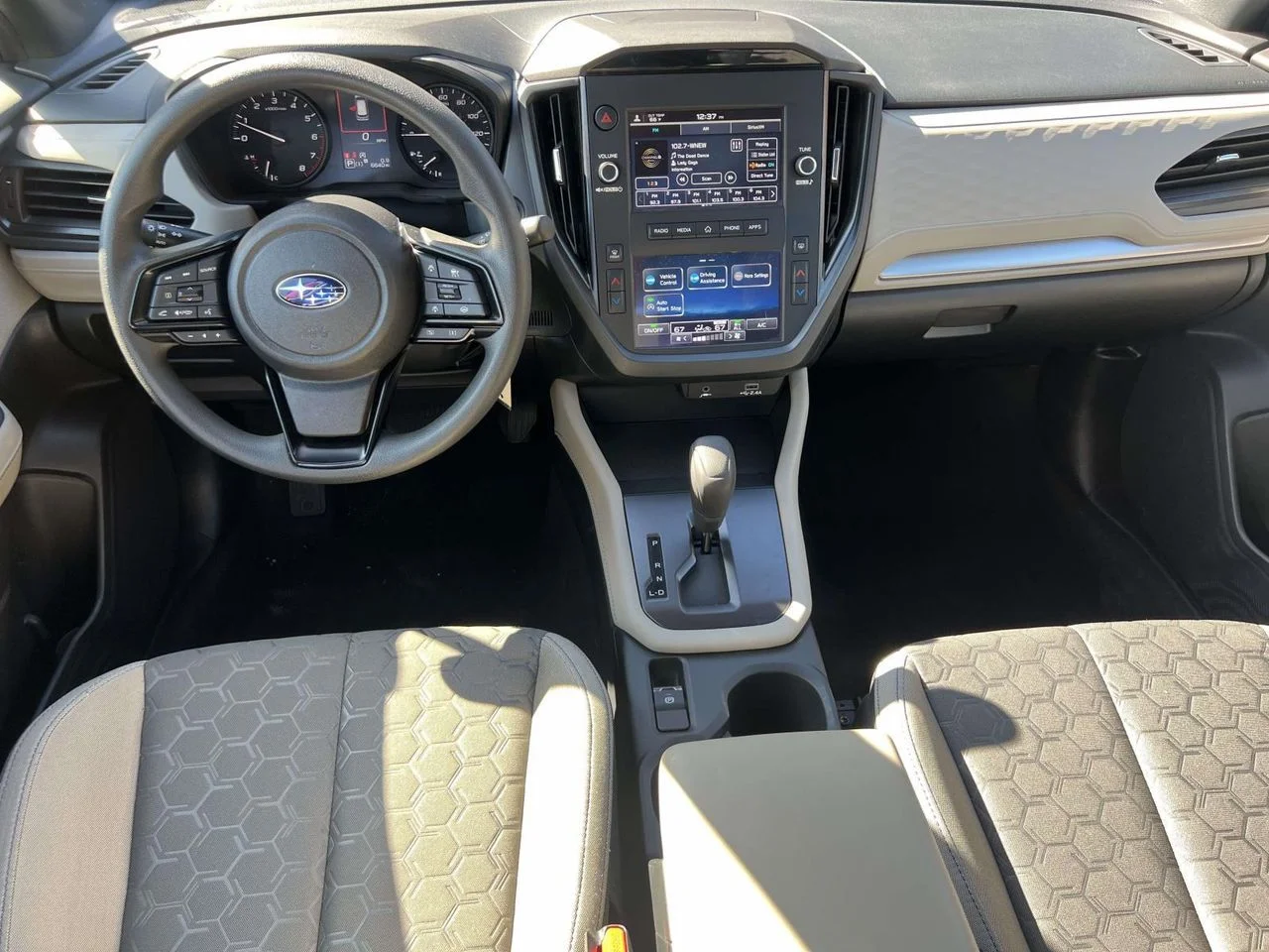 2025 Subaru Forester Base - Photo 10