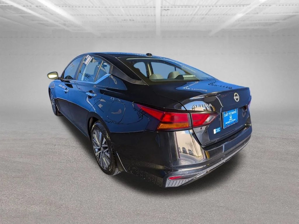 2024 Nissan Altima SV - Photo 7