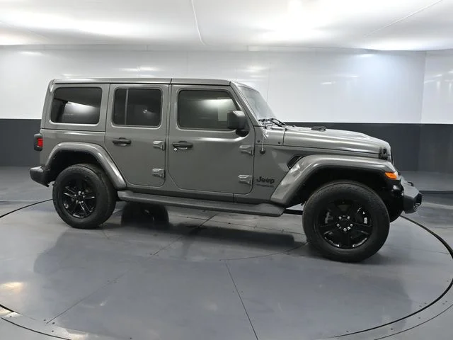 Certified Used 2022 Gray Jeep Unlimited Sahara Altitude image 4