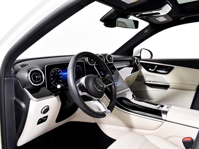 Certified Used 2025 White Mercedes-Benz GLC 300 image 20